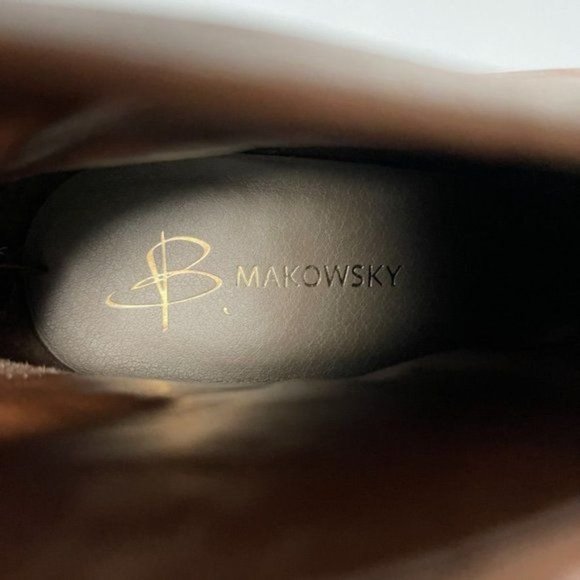 B. Makowsky Quinn Womens Brown Leather Ankle Booties Size 8.5 Almond Toe - Picture 9 of 13